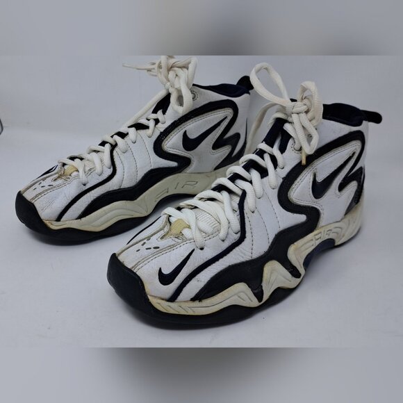 Vintage 90s Nike Basketball Shoes Signed Damon Stoudamire Toronto Raptors NBA main image 6